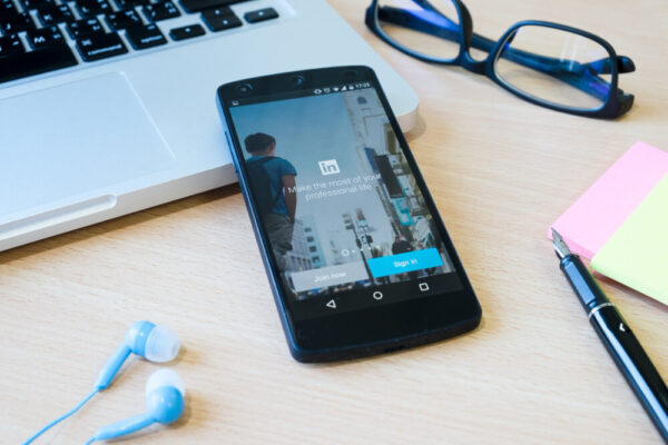 LinkedIn Outreach: Connect & Follow-Up - Tier 1